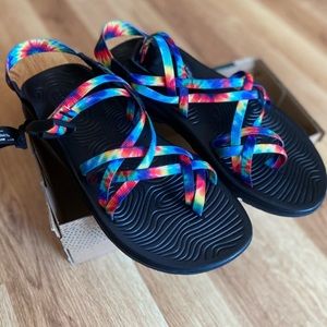 Women’s Chacos NWT
